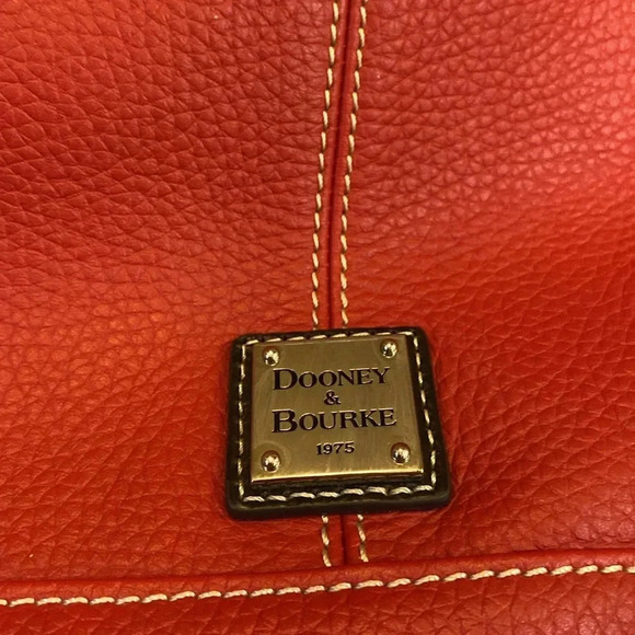 Dooney &  Bourke red pitbull shoulder bag with silver hardware - Picture 6 of 11